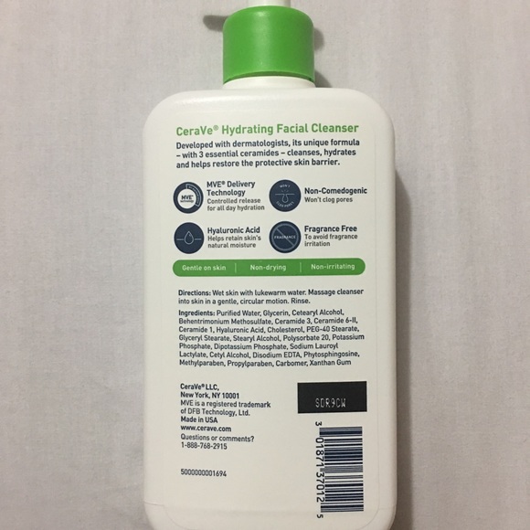 CeraVe Facial Cleanser - Picture 3 of 4
